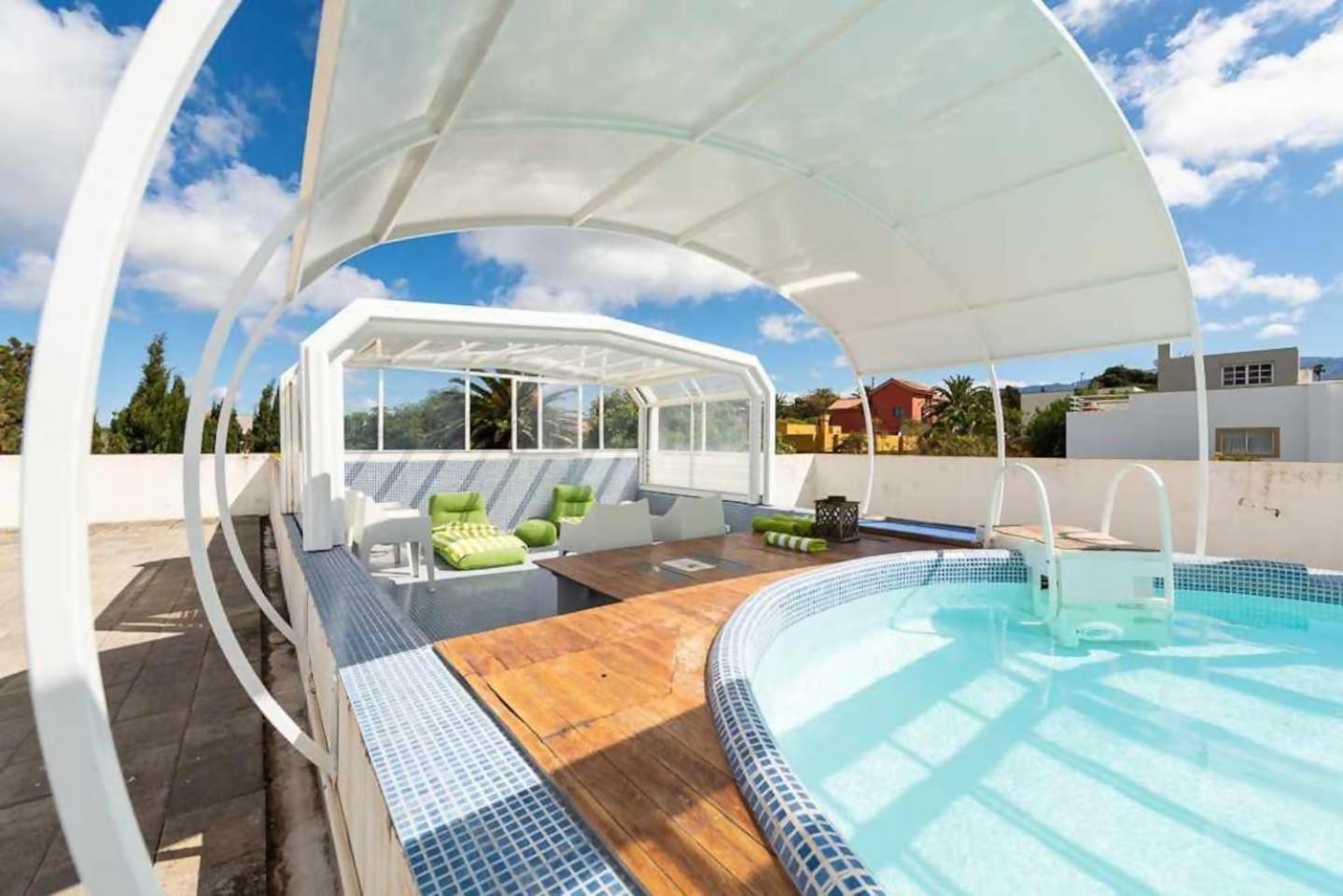 Amplia Villa De Lujo Con Piscina Climatizada Las Palmas de Gran Canaria Exteriör bild