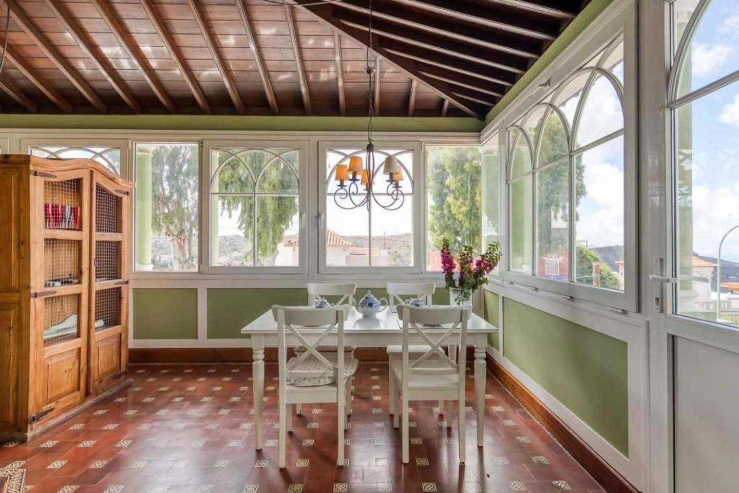 Amplia Villa De Lujo Con Piscina Climatizada Las Palmas de Gran Canaria Exteriör bild